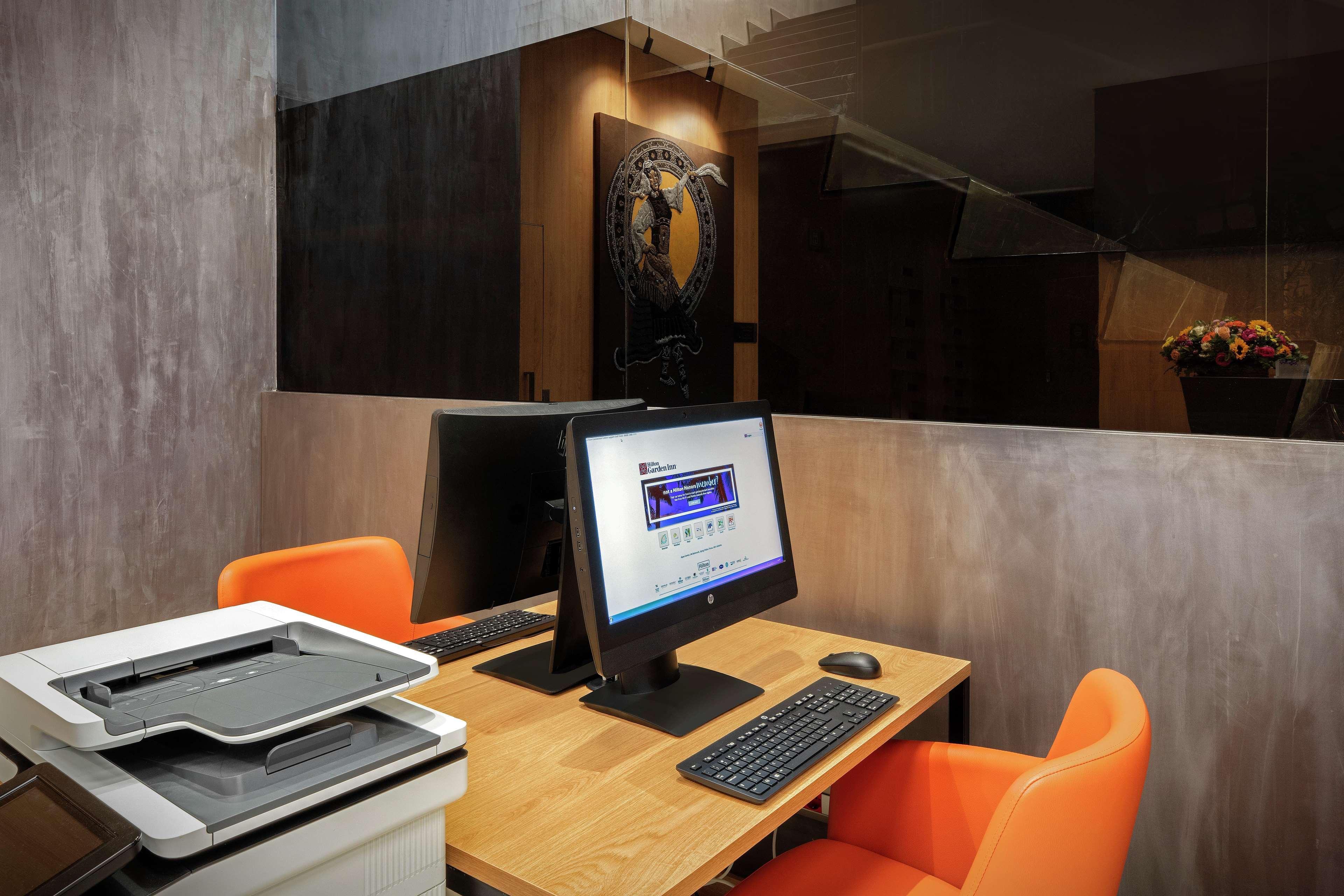 Hilton Garden 4* Tirana