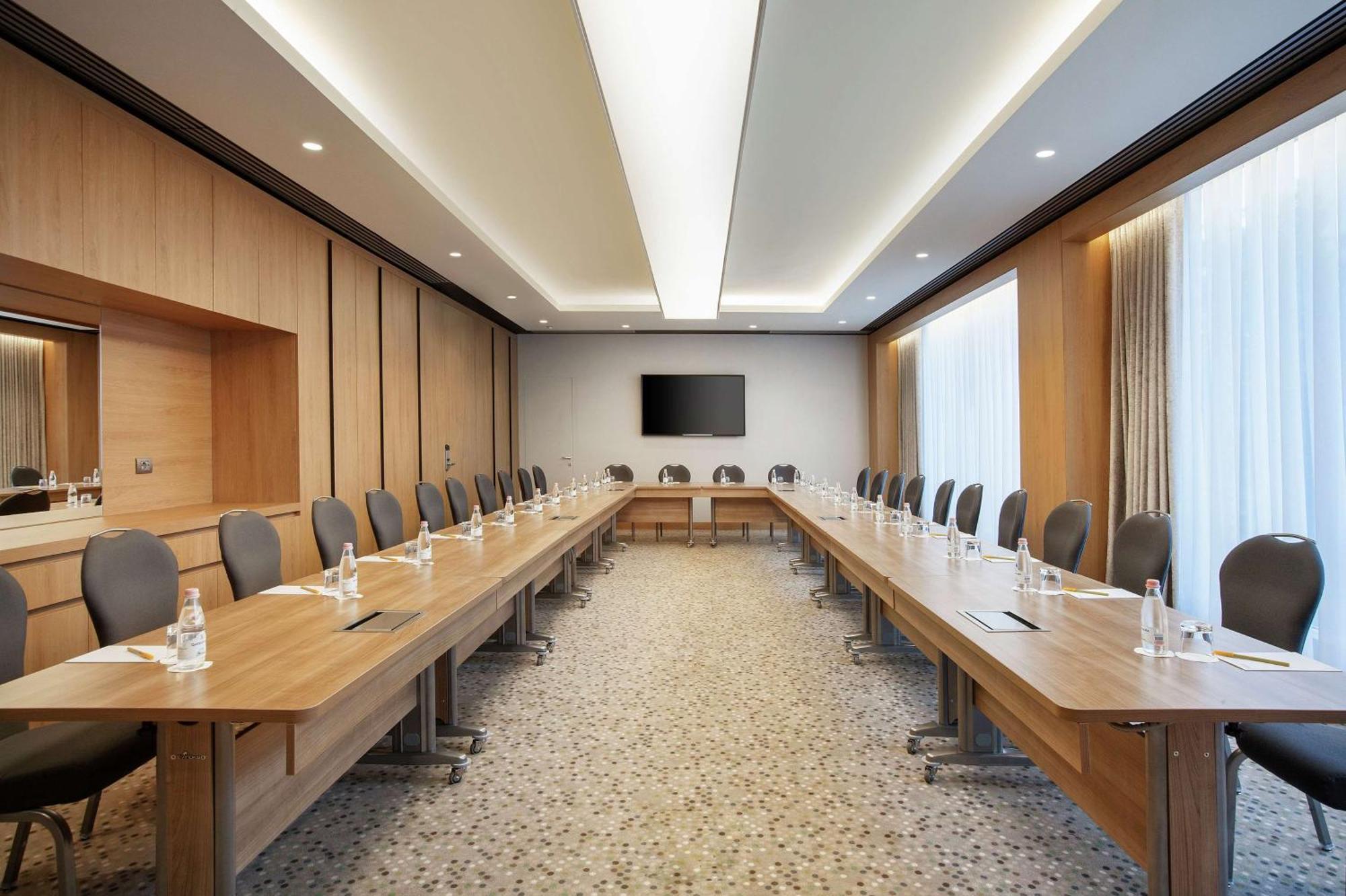 Hilton Garden Hotel Tirana